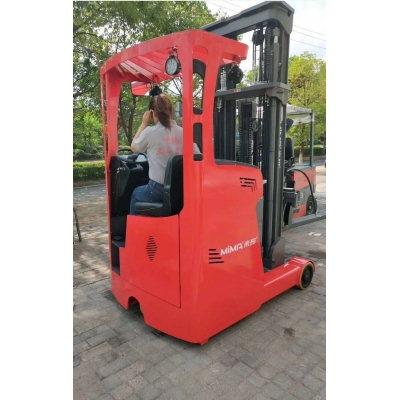 前移式叉車(chē)